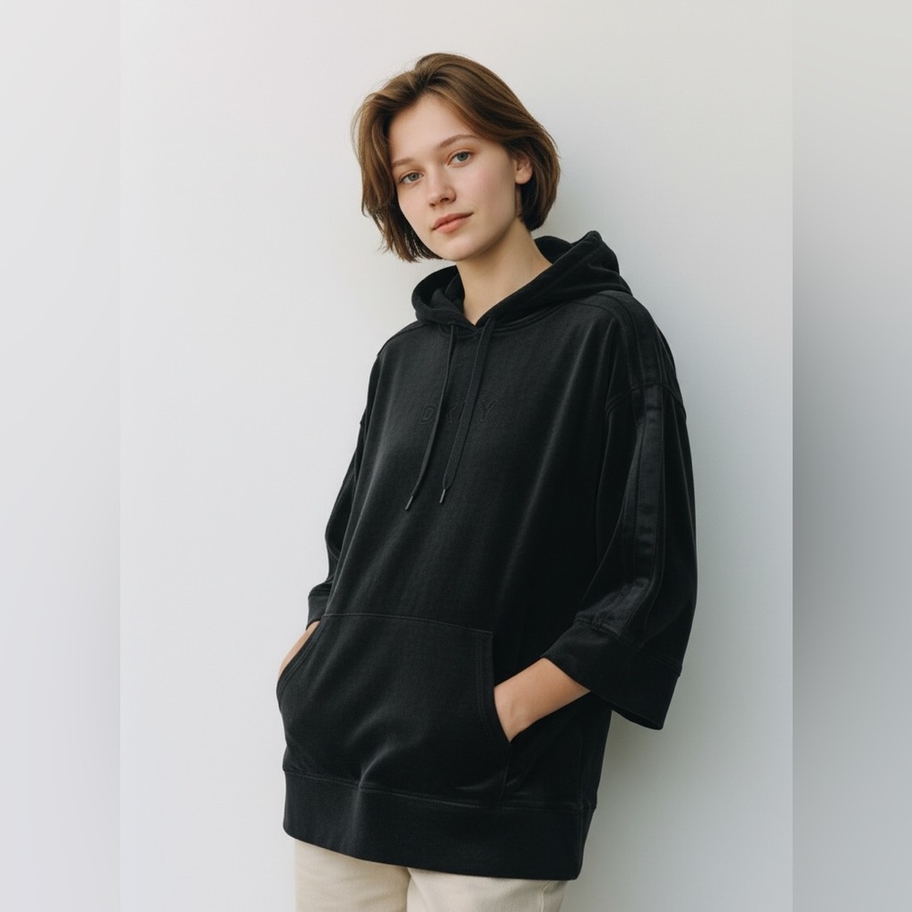 DKNY Black Women's Graphic Plush Sport Hoodie